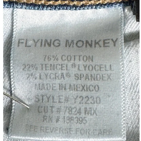 Flying Monkey Platinum Distressed Denim Shorts Medium Wash Raw Hem Y2230 Size 29 - Picture 5 of 6